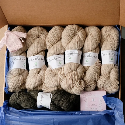 Набор для вязания "Лопапейса Самоцветы" (размер L) Миндальный