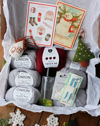 Набор для вязания "Жилет Любит - Не любит" (размер S-M) Серебро