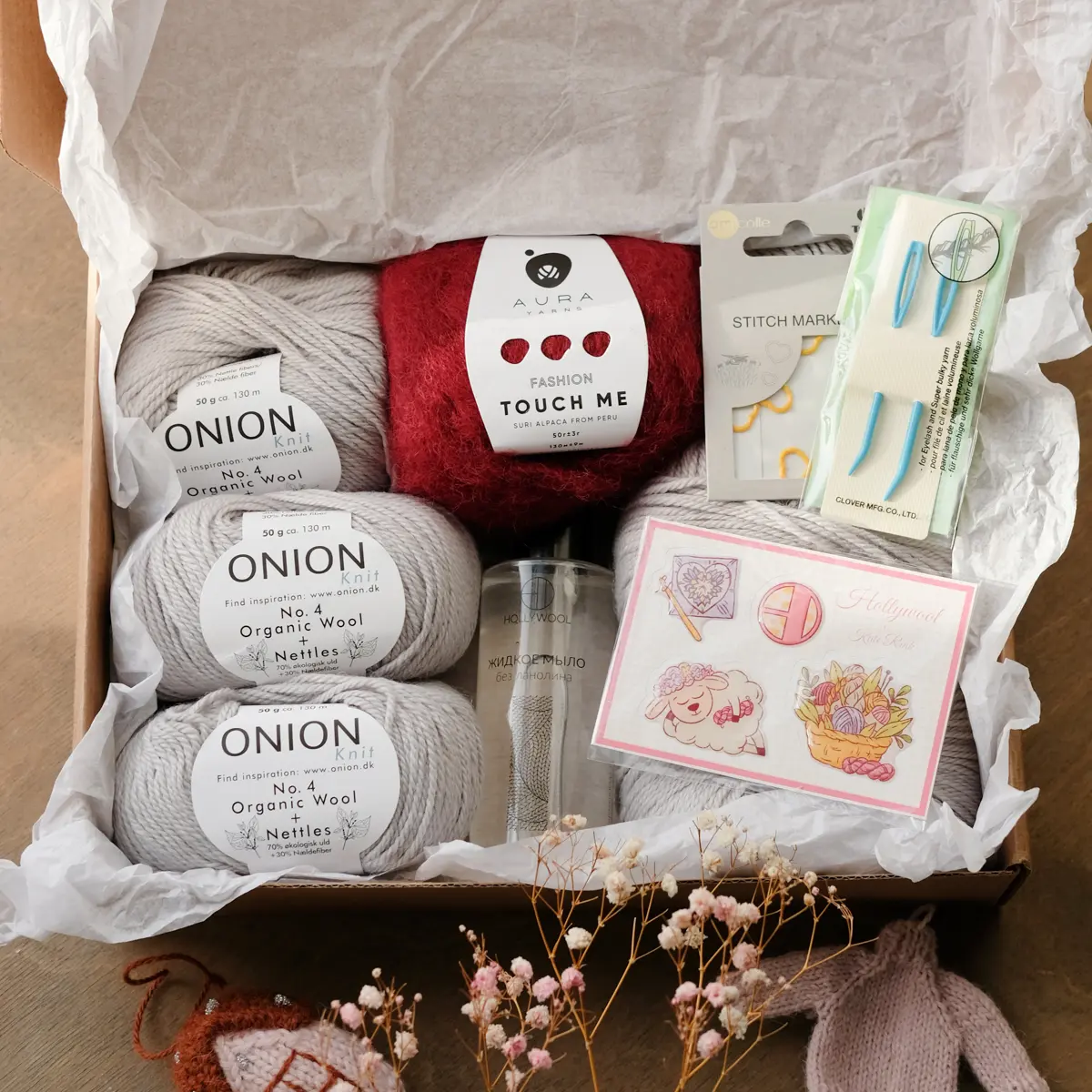 Набор для вязания "Жилет Любит - Не любит" (размер S-M) Серебро