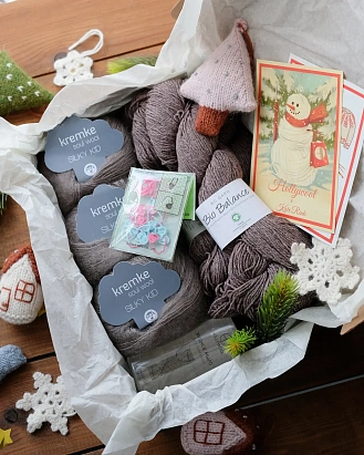 Набор для вязания "Жилет с хвостиком" (размер S-M) Инжир