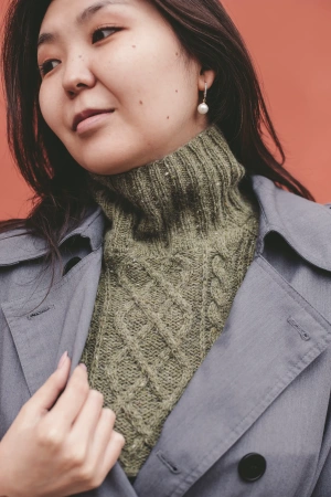 Описание Манишка CARE LINES - купить на Hollywool.ru