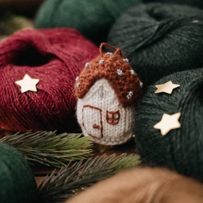 Описание Новогодний переполох (Елочные игрушки) - купить на Hollywool.ru