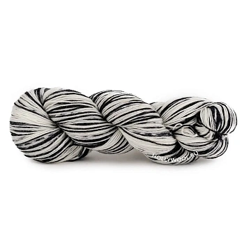 Kremke Lazy Lion Sock Yarn (004/Зебра саванны) D Kremke Lazy Lion Sock Yarn (004/Зебра саванны) D