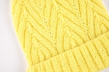 Шапка Артилия (теннисный мяч) - купить на Hollywool.ru