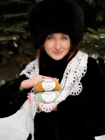 Описание Косынка Первоцветы - купить на Hollywool.ru