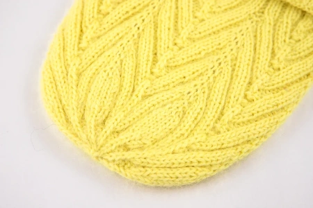 Шапка Артилия (теннисный мяч) - купить на Hollywool.ru