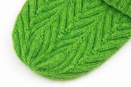 Шапка Артилия (зеленый неон) - купить на Hollywool.ru