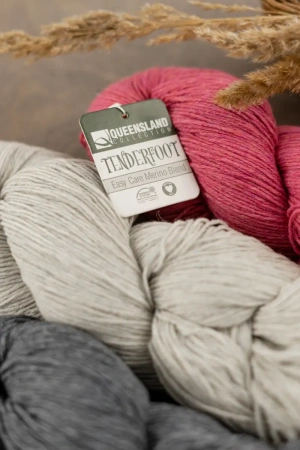 Пряжа Queensland Tenderfoot - купить на Hollywool.ru