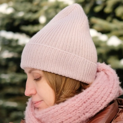 Описание Шапка Две макушки