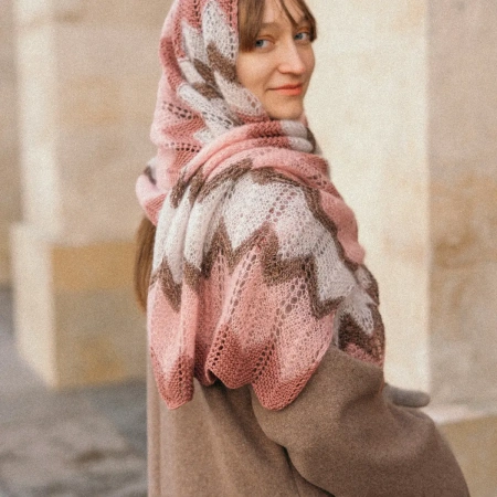 Описание Палантин Объятия - купить на Hollywool.ru