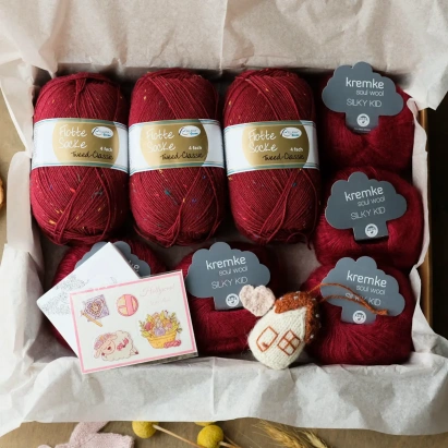 Лимитированный набор Hollywool x Ольга Кострова