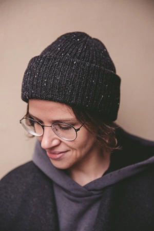 Описание Шапка Леон vs Матильда - купить на Hollywool.ru