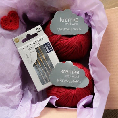 Набор для вязания "Перчатки Альпа-Чино" с иглами Красный